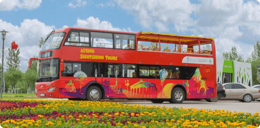 阿斯塔纳城市观光双层红巴士