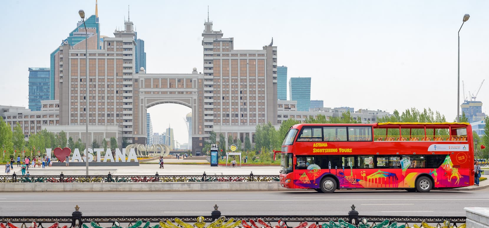 Excursion by the double decker bus (Red Bus) — photo 15