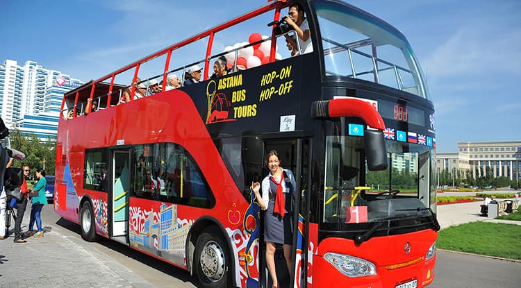 Excursion by the double decker bus (Red Bus) — photo 11