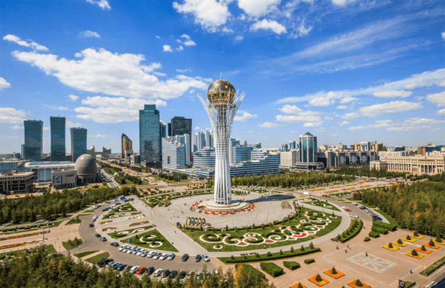 «Astana-Baiterek» Monument — photo 6